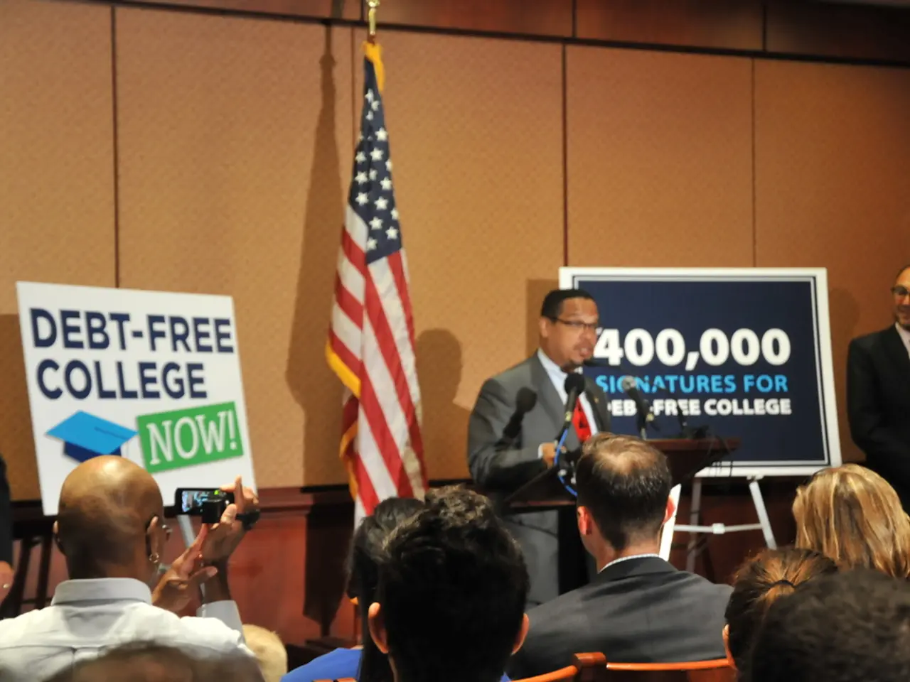 The Significance of Active Listening in Achieving Successful Dialogue