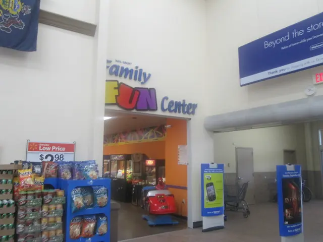 Customs Officers Pending Judgment in Final Instance