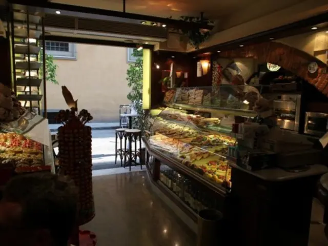 Investing $10,000 in a Low-Priced Dividend Stock: A Possible Path to Becoming a Millionaire?