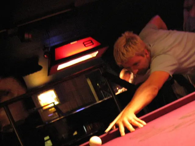 Warning signs in ICC's approach to identifying corruption cases