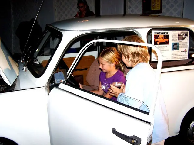 Enhanced regulations imposed on transporting minors in automobiles by the government