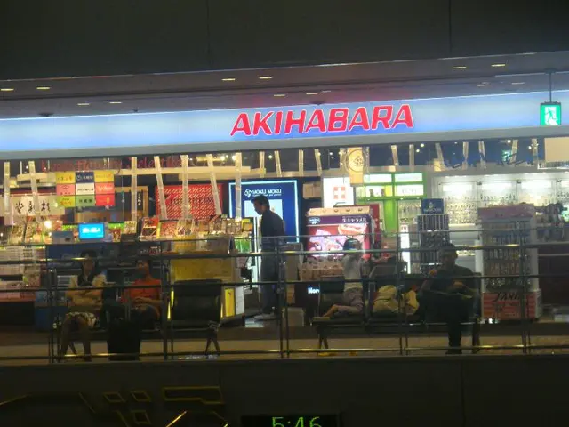 Retail giant Bed Bath & Beyond faces debt restructuring, aiming to exchange existing debt...