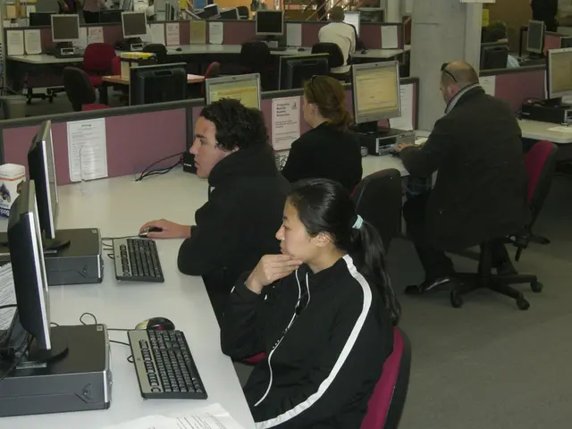 Nvidia Leader Huang Achieves Peak Wealth Position Among Global Top 10 Billionaires