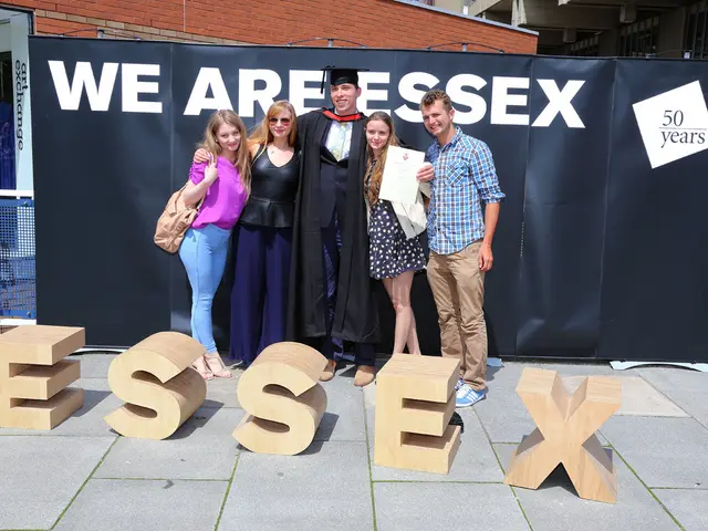 Crypto Exchange Traded Notes Unrestricted by UK's FCA, However, Risk Level is Highlighted