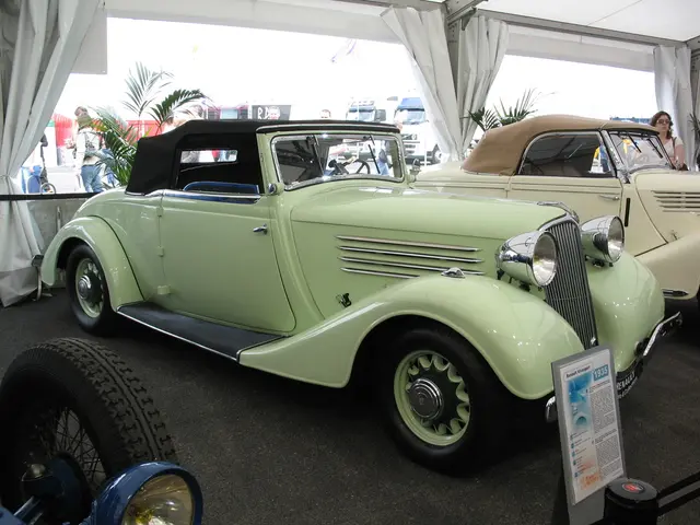 Vintage automobile gathering in Bad Berleburg sees 92 vehicles kick off the event