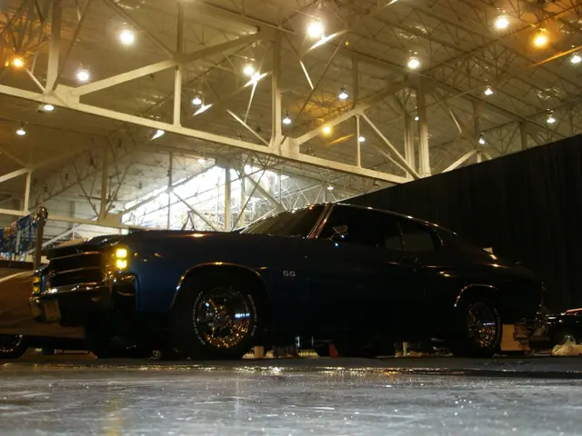 garage comparison: dealership versus independent will always have disgruntled employees, it seems....