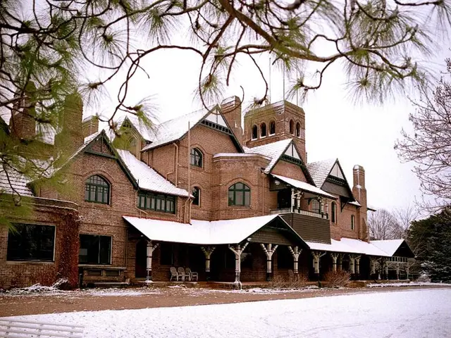 Wall Street's sentiments towards Builders Firstsource stock: Bullish or Bearish?