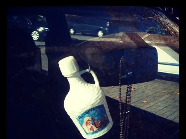 Tested the 2025 Fiat 500e for a week, encountering range limitations and high price, yet found it...