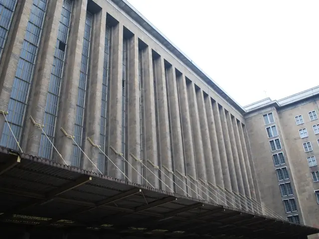 In this picture there is a building which is in brown color.