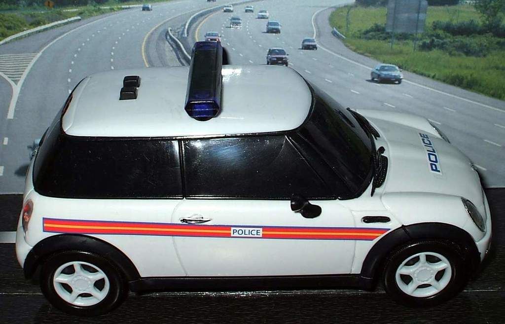 Law Enforcement Monitors Bicycle Traffic on Primary Thoroughfare: Six Vehicles Impounded